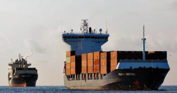 Instauration de droits spéciaux pour tous les navires américains accostant les ports chinois