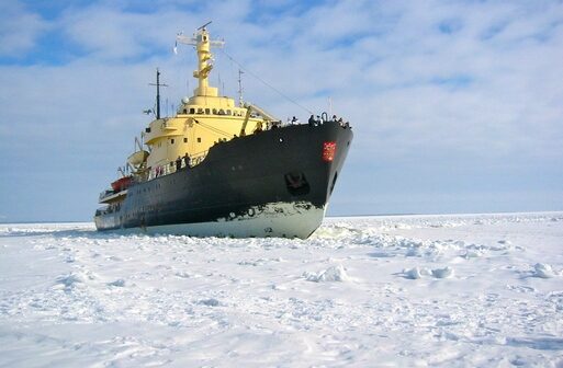 Le Canada investit plus de 11 milliards de dollars dans six nouveaux brise-glaces